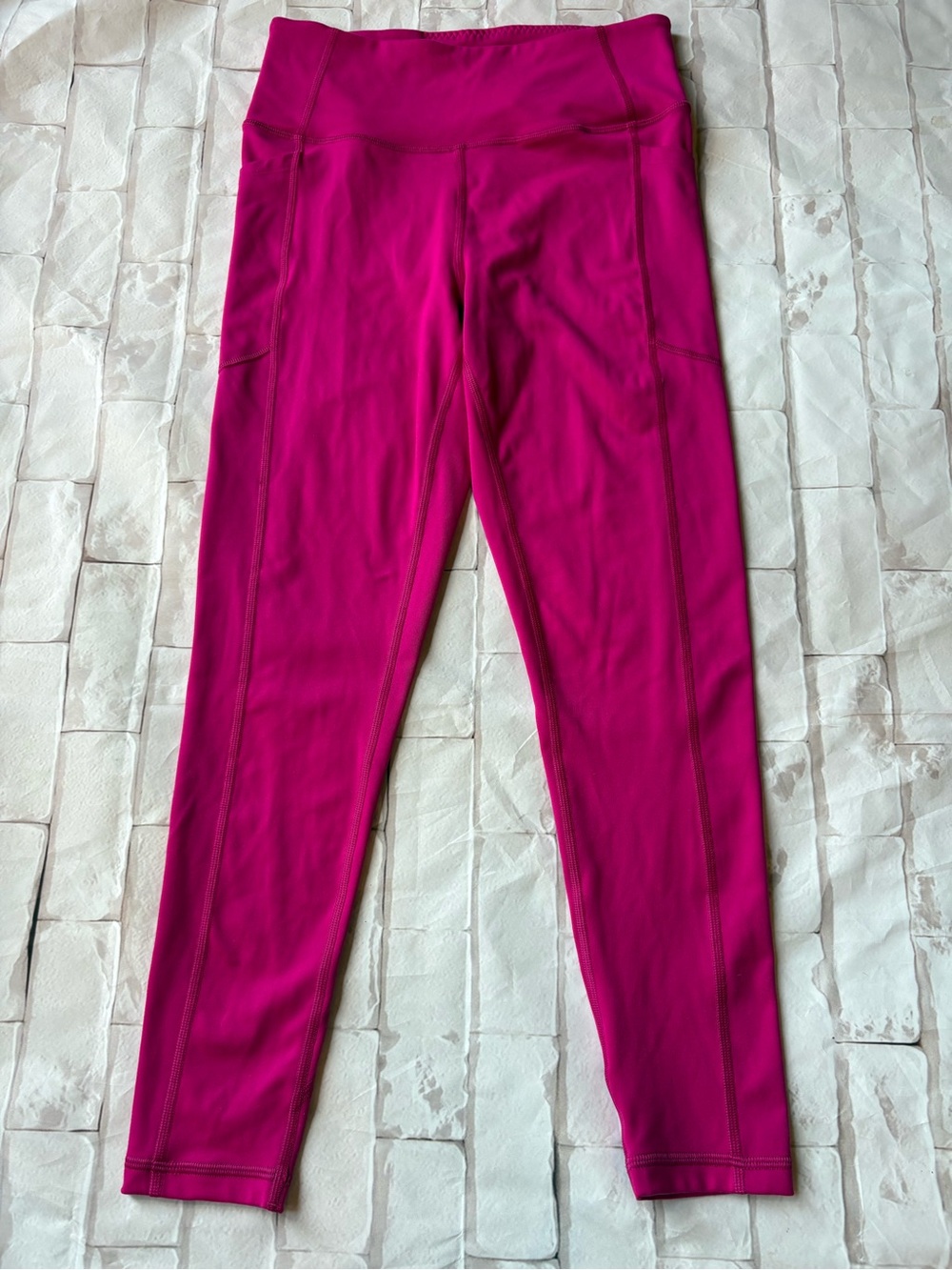 EUC Women’s Size 8 Victoria Secret Hot Pink Leggings